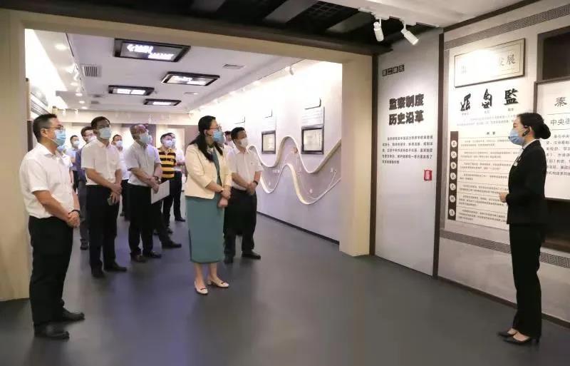 集團黨委組織黨員干部到佛山市紀法教育基地開展警示教育活動
