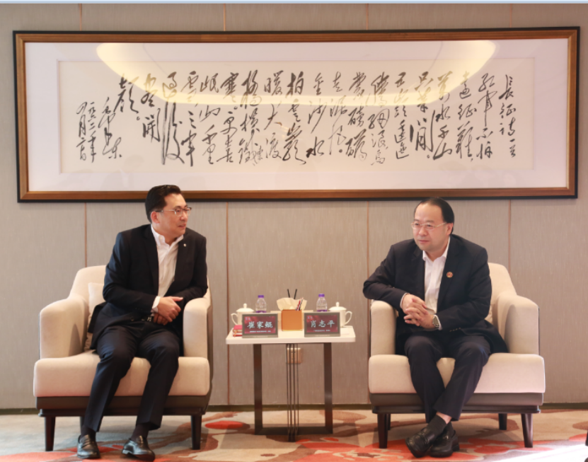 招商銀行廣州分行黨委書記、行長崔家鯤一行到訪廣新集團